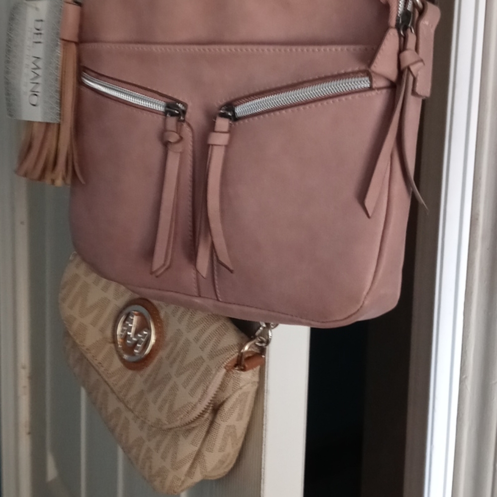Shoulder purses